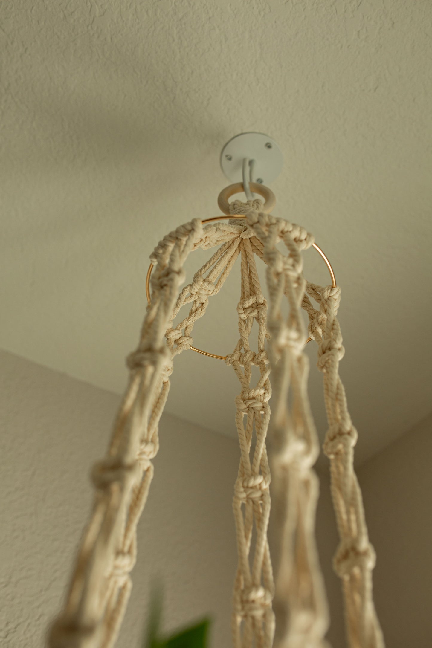 “Hera” Short Plant Hanger